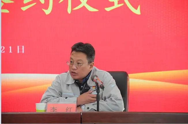 承德蘇墾銀河公司與承德應(yīng)用技術(shù)職業(yè)學(xué)院舉行校企合作簽約暨產(chǎn)業(yè)學(xué)院揭牌儀式(圖3) 承德蘇墾銀河公司與承德應(yīng)用技術(shù)職業(yè)學(xué)院舉行校企合作簽約暨產(chǎn)業(yè)學(xué)院揭牌儀式(圖3)